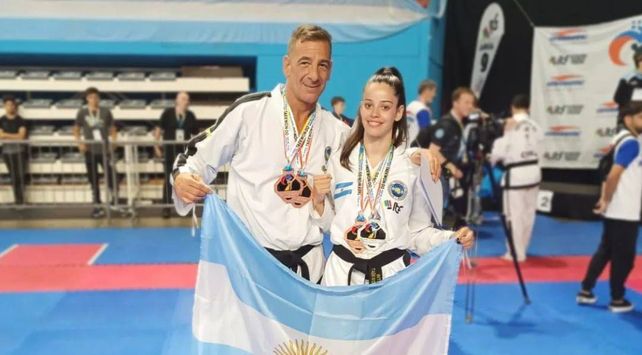 La taekwondista santafesina de 22 años, consiguió medalla de plata en la prueba individual en -55kg.
