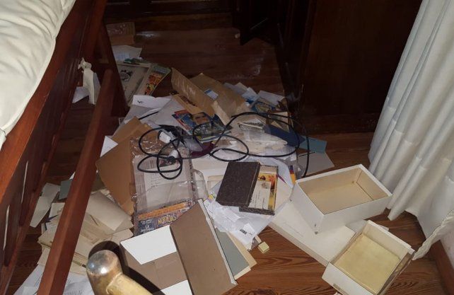 En pleno barrio Candioti y sorprendieron a un anciano de 81 años cuando salía de su baño.