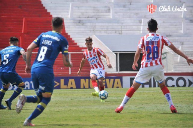 Nery Leyes fue la cara nueva que mostró Unión ante Central, y sería una fija para la revancha en el Gigante de Arroyito.