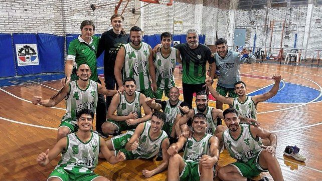 Alumni de Laguna Paiva añadió un éxito relevante al doblegar a Regatas Coronda en El Palomar.