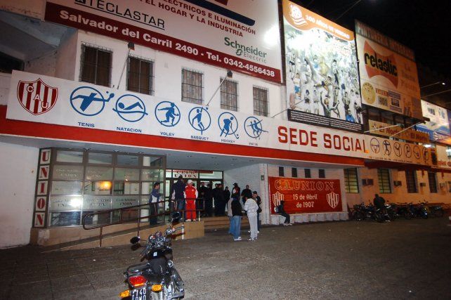 Se dio a conocer el operativo de seguridad para el partido entre Unión y Emelec por la Copa Sudamericana.