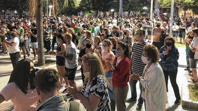 Masiva concentración por Lucio Belfiori en Plaza 25 de Mayo para pedir justicia 
