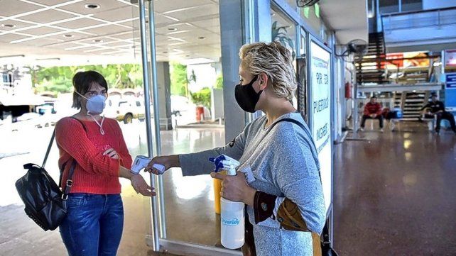 Las medidas sanitarias fueron readecuadas para la gran afluencia de gente en la terminal