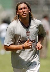 Rub&eacute;n Ferrer jug&oacute; en Emelec en 2004 y tambi&eacute;n pas&oacute; por Uni&oacute;n en la temporada 2007/2008. Ambos equipos se cruzar&aacute;n en la Copa Sudamericana