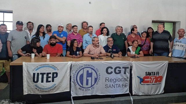 CGT Santa Fe con su secretario general, Claudio Girardi.