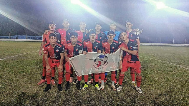 El Sabalero empat&oacute; 1 a 1 frente a UNL en el predio Nery Pumpido en los cuartos de final de la competencia interprovincial.