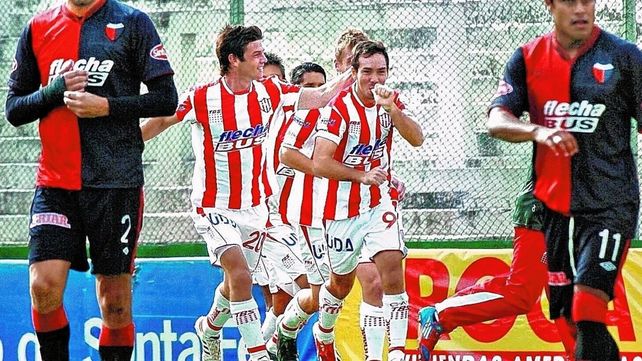 Según Galván, varios jugadores de Unión fueron para atrás para descender antes y no darle la chance a Colón que lo mande a la B.