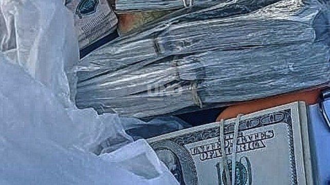 Un procedimiento policial que derivó en la aprehensión de un conductor y el secuestro de una importante suma de dinero