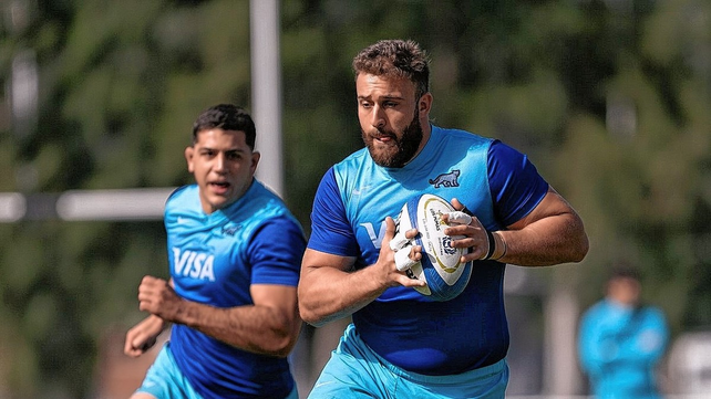 El primera línea formado en CRAR de Rafaela, Mayco Vivas, ocupará un lugar en el banco de suplentes en el inicio del Rugby Championship.