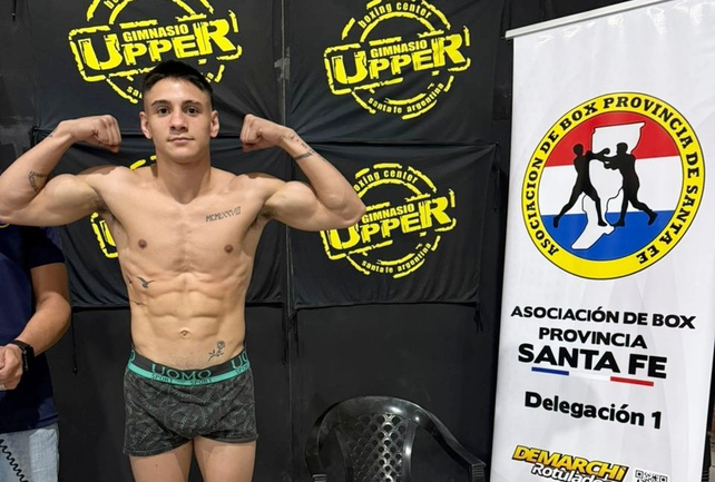 El púgil del Upper, el santafesino Cristian Balbuena hará su debut como profesional en el Centro Gallego. El púgil del Upper, el santafesino Cristian Balbuena hará su debut como profesional en el Centro Gallego. 