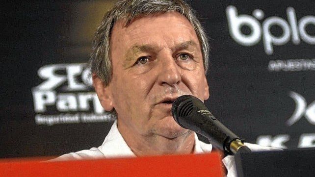 El presidente de Col&oacute;n volvi&oacute; de AFA con la confirmaci&oacute;n de una suba en los ingresos por televisi&oacute;n.