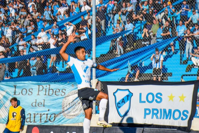 Colón suma al volante Agustín Toledo.