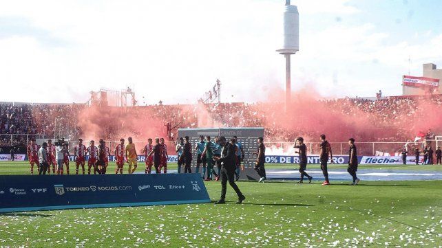 La Liga Profesional hizo oficial el día y la hora del Clásico Santafesino en el 15 de Abril.