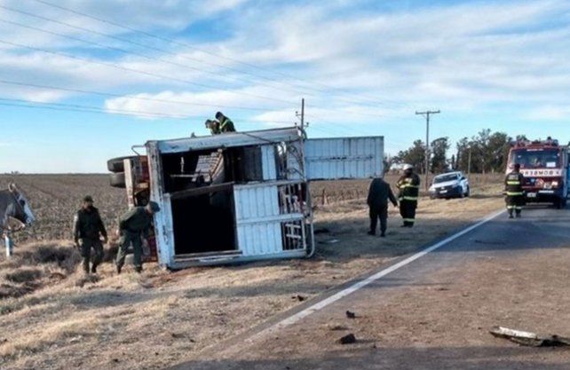 Dos mujeres que viajaban para asistir a un velatorio murieron en un choque en la ruta 33