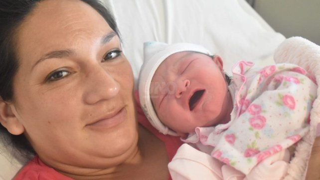 Abigaíl Ayala junto a su mamá Candela Abigaíl Ayala junto a su mamá Candela