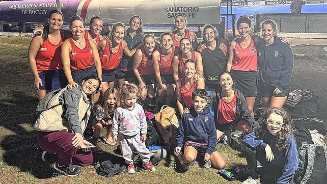 Santa Fe Rugby superó con claridad a Cuervas y es el puntero del campeonato.