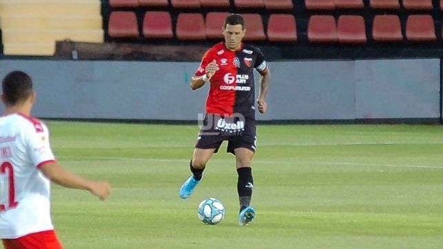 Bruno Bianchi prefiere seguir en Santa Fe jugando en Colón antes que irse a Colo Colo de Chile