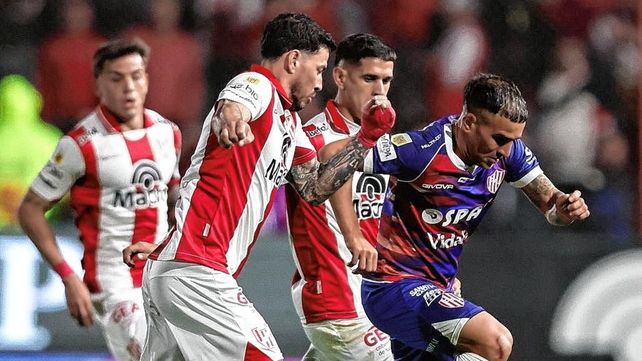 Franco Fragapane tuvo un mal arranque de 2025 en Uni&oacute;n, revivi&oacute; con el regreso de Madel&oacute;n pero ostenta un opaco inicio de 2026.