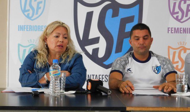 La coordina de fútbol femenino y el presidente de la Liga Santafesina destacaron la presencia de la selección nacional en la ciudad.
