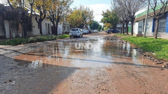 Vecinos de barrio Liceo Norte reclaman por el mantenimiento de las calles. 