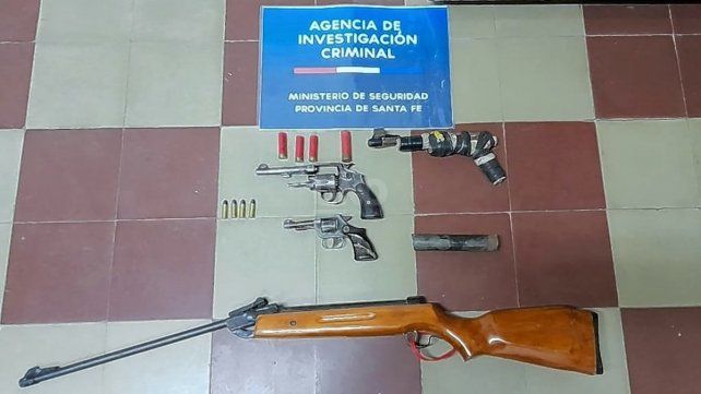 Las armas secuestradas en los allanamientos en San Javier