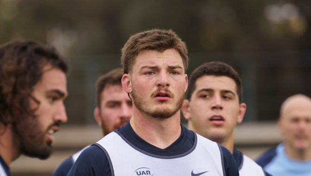 Rubiolo de 21 años, se inició en el Círculo Rafaelino de Rugby, y fue citado para jugar como segunda línea.