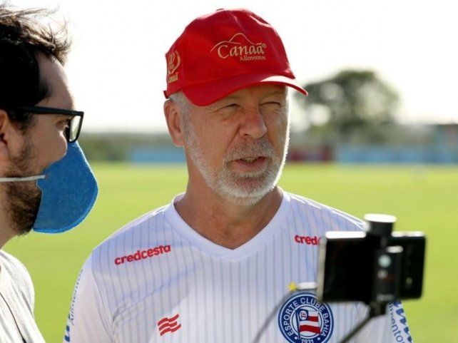 Mano Menezes pidi&oacute; dos j&oacute;venes refuerzos para afrontar la serie de octavos de final de la Sudamericana con Bah&iacute;a ante Uni&oacute;n.