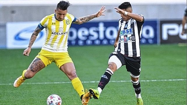 Con cuatro partidos más jugados, Rosario Central debe pagarle medio millón de dólares a Unión por Damián Martínez. 