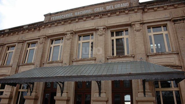 El frente de la Estación Belgrano. Las cámaras de videovigilancia no funcionaban.