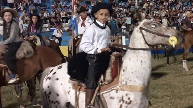 Tiene siete años, es de la ciudad santafesina de Casilda, cabecera del departamento Caseros y se llama Dangelo Medina