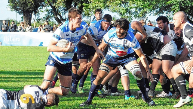 Justo Ordano volvi&oacute; a demostrar su importancia en el pack de fowards Gitano.&nbsp;