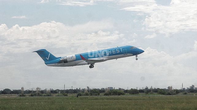 El plantel de Colón viajaría en avión a Mendoza para visitar a Godoy Cruz.