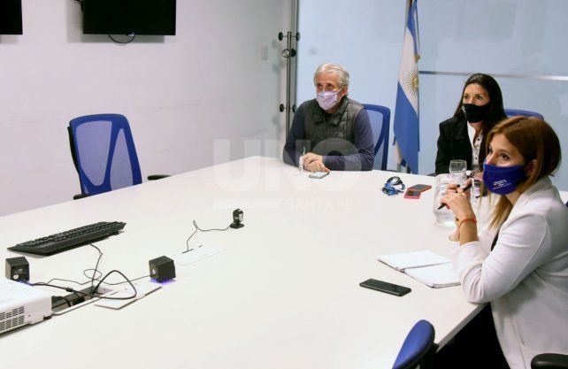 El gobierno de la provincia de Santa Fe dise&ntilde;a la nueva log&iacute;stica de control y destrucci&oacute;n de armas de fuego.