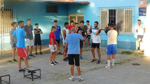 &nbsp;El objetivo de Cicl&oacute;n Racing es buscar el campeonato, y para eso trabaja en su predio de Guadalupe, con mucha intensidad.