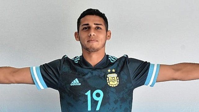 El delantero de Unión, Tomás González, jugó gran parte del partido entre la Sub 20 y Valencia.