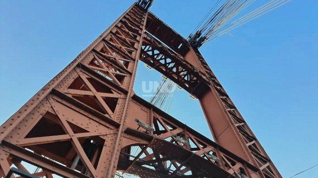 Antena oeste, original del viejo puentecon sus remaches y abulonados.