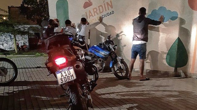 Operativos de control durante la noche en la ciudad de Santa Fe