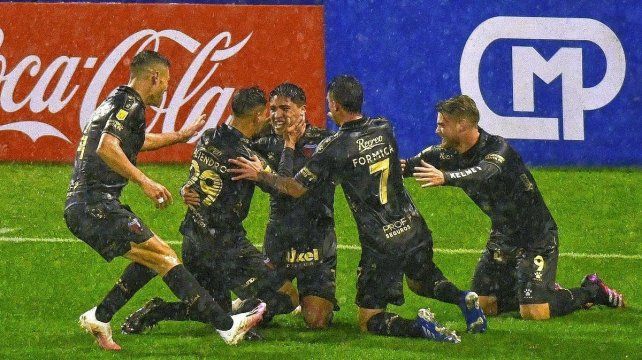 Colón mostró ante Vélez que también quiere dar pelea en esta Liga Profesional.