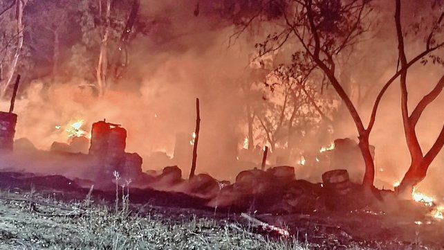 Incendio, robos y vandalización, una constante en los últimos tiempos son los que sufre en sus instalaciones el Automóvil Club Santa Fe.