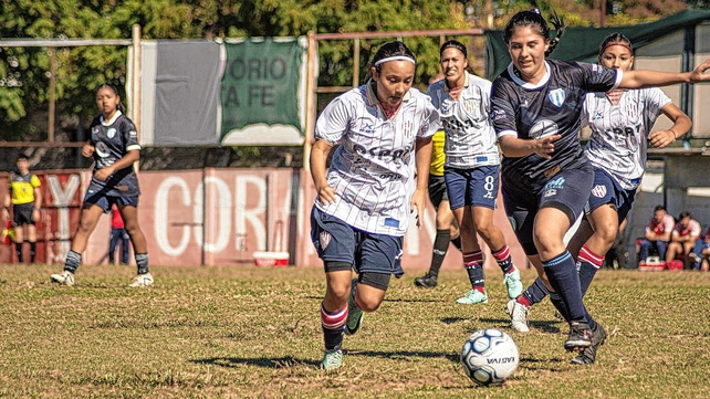 En el estadio S&uacute;per Manuel Corral, el equipo de Uni&oacute;n venci&oacute; a Argentino de San Carlos 2 a 0.