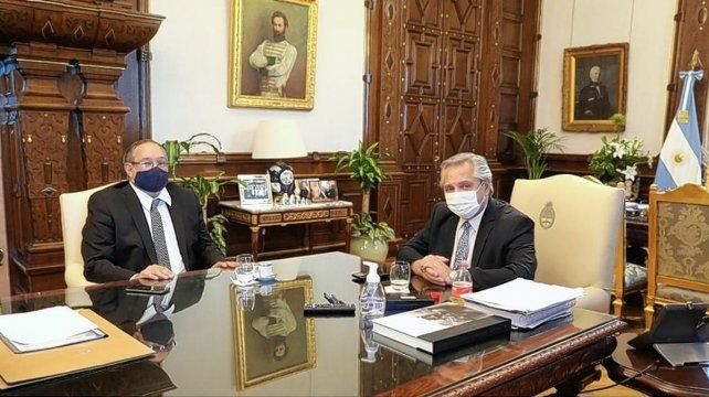 El Senador Leavy, voto indefinido por la legalización del aborto.