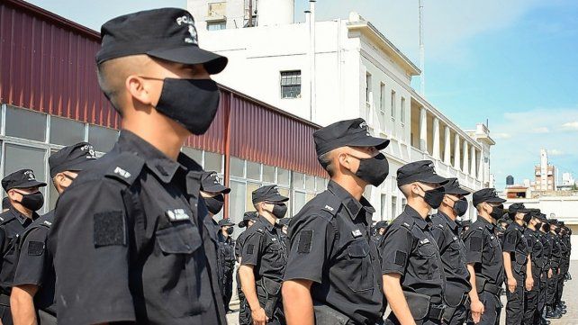 Cadetes: Egresaron 391 nuevos polic&iacute;as del Instituto de Seguridad P&uacute;blica de Santa Fe&nbsp;