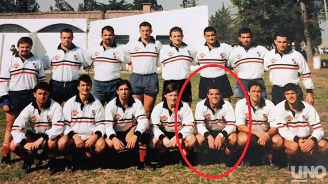 Un equipo inolvidable, Leandro Carrera en una de las tantas alineaciones de Santa Fe Rugby en que demostró sus destacadas condiciones.