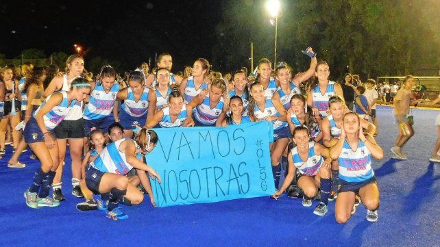 Florencia Villar, talentosa jugadora de CRAI, destacó que la clave del título conseguido estuvo en el trabajo y el compromiso de las jugadoras.