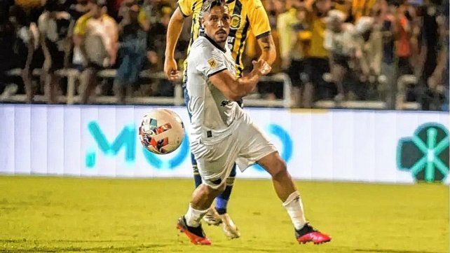 Atlético Tucumán estaría tras los pasos de un Jonathan Sandoval que es tenido en cuenta en Colón.