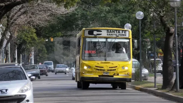 Colectivos interurbanos de línea C.