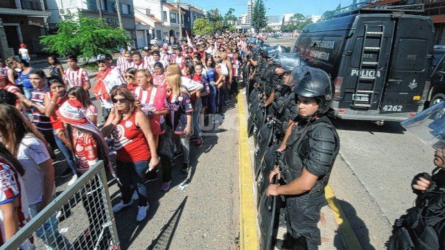 El Ministerio de Seguridad pretende que se cambie el d&iacute;a del partido entre Uni&oacute;n y Gimnasia del 4 de junio.