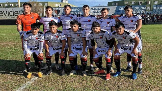 Colón de Santa Fe tendrá la visita de Colón de San Justo, uno de los punteros del certamen. Colón de Santa Fe tendrá la visita de Colón de San Justo, uno de los punteros del certamen.