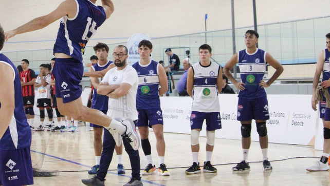 El entrenador mensana ya tuvo a su cargo esta función en la pasada Liga Federal jugada en San Juan. El entrenador mensana ya tuvo a su cargo esta función en la pasada Liga Federal jugada en San Juan.