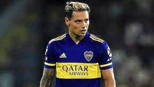 Mauro Zárate podría regresar a Boca, a tres meses de su partida. 
